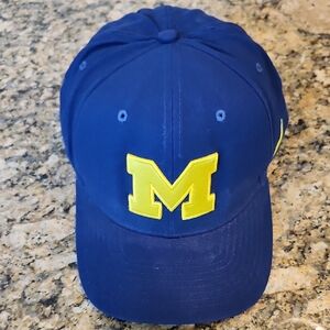 Nike Classic99 Dri-FIT Cap in Navy‎